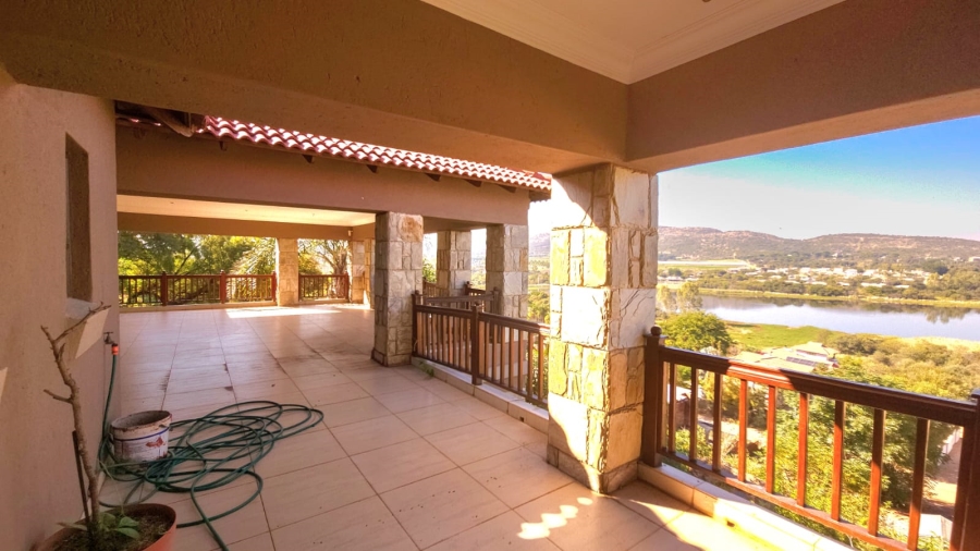 3 Bedroom Property for Sale in Birdwood Estate North West